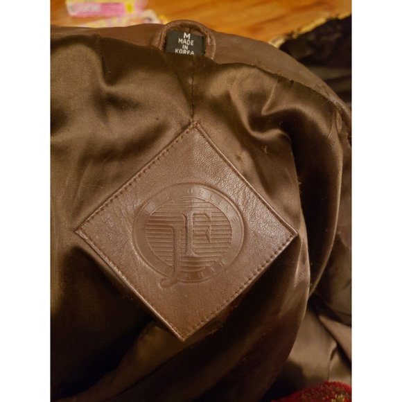 80s/90s Brown Leather Trench Coat - Picture 4 of 9